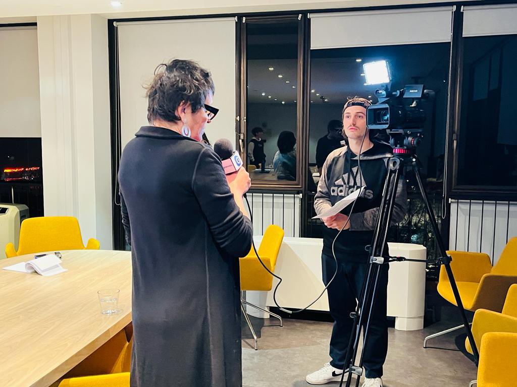 Hélène Insel tweet media