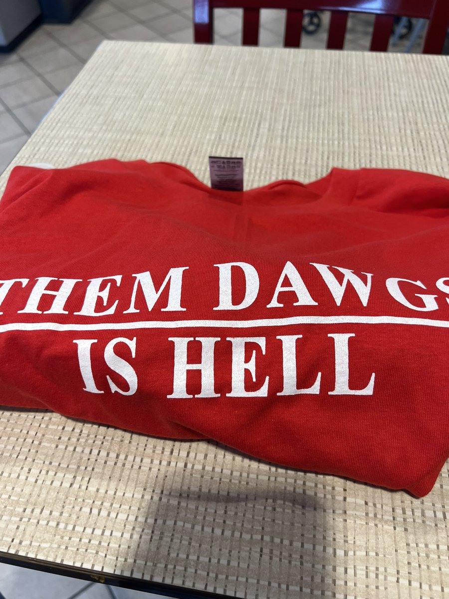 fan1_tony's tweet image. Got me one #GoDawgs #ThemDawgsisHell