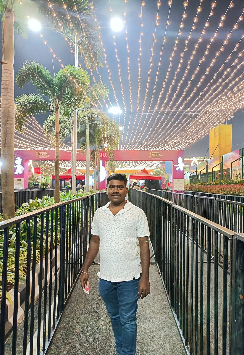 BeheraRajeshKu's tweet photo. Beautiful Evening ♥️
Olly's Land At Kalinga Stadium 💕
Hat's off to our CM Shree Naveen Pattnaik 🙏
For giving this joy to every common man ☺️ https://t.co/vaHzafGF2M