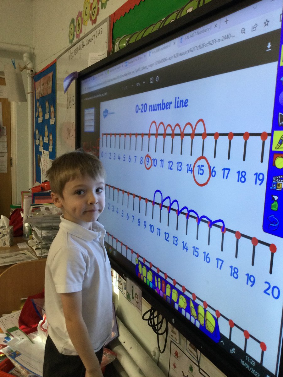 ParkViewPV's tweet photo. Children in 1K have been using a number line to add sums 🔢. Children enjoyed showing the class how to use a number line correctly 👩🏫👨🏫. #PVMaths https://t.co/PpNuWd76EC