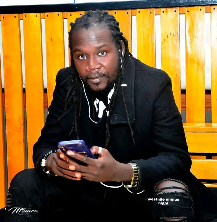 OnestoneVairas's tweet photo. #vairas Onestone
The it's all reggae en duluka complete system loading. https://t.co/f864nmJDoh