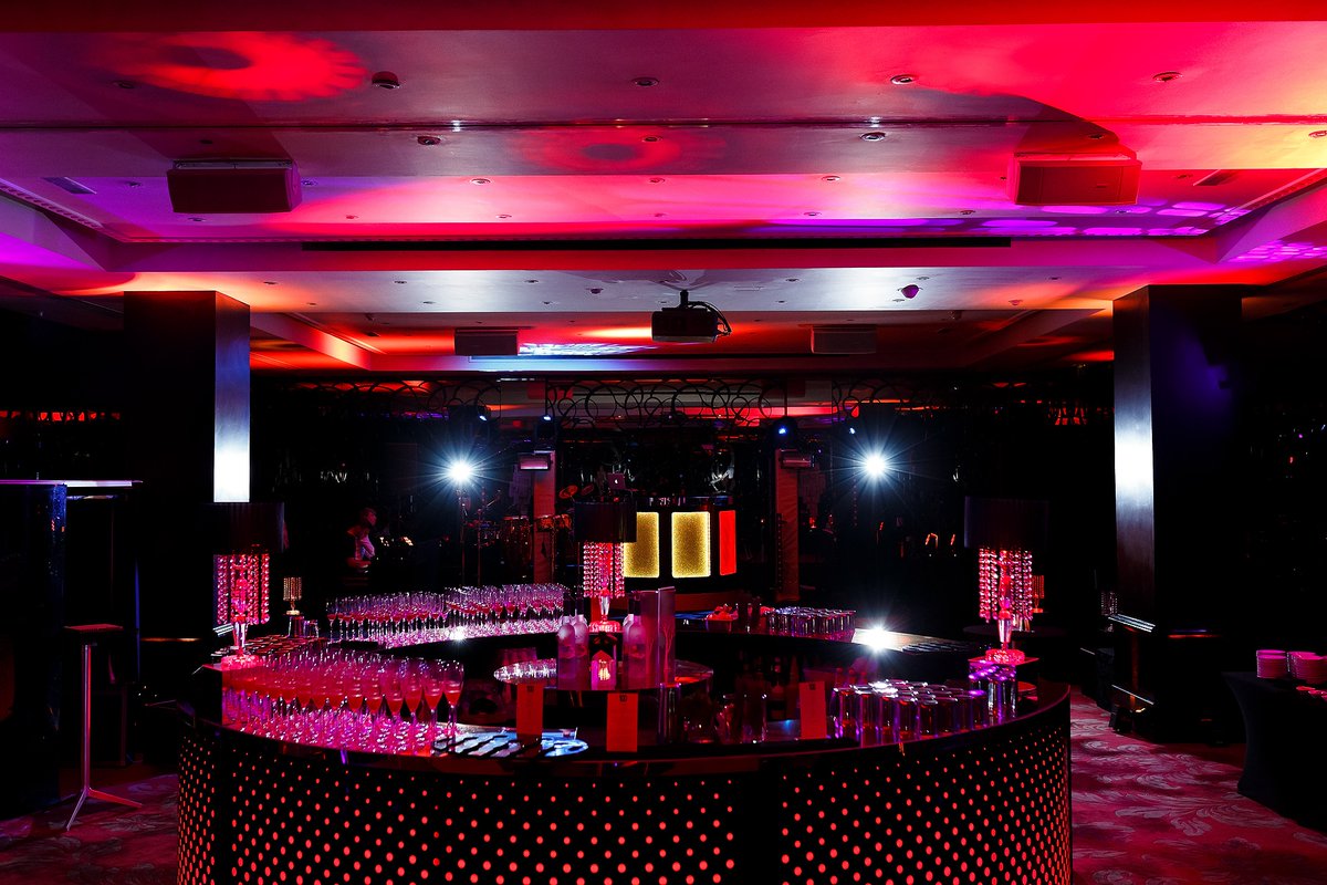 FlixnPixLtd's tweet image. Escape that midweek mayhem and let your hair down. 💃
 #PartyVibes #ManchesterEvent #MCREvent