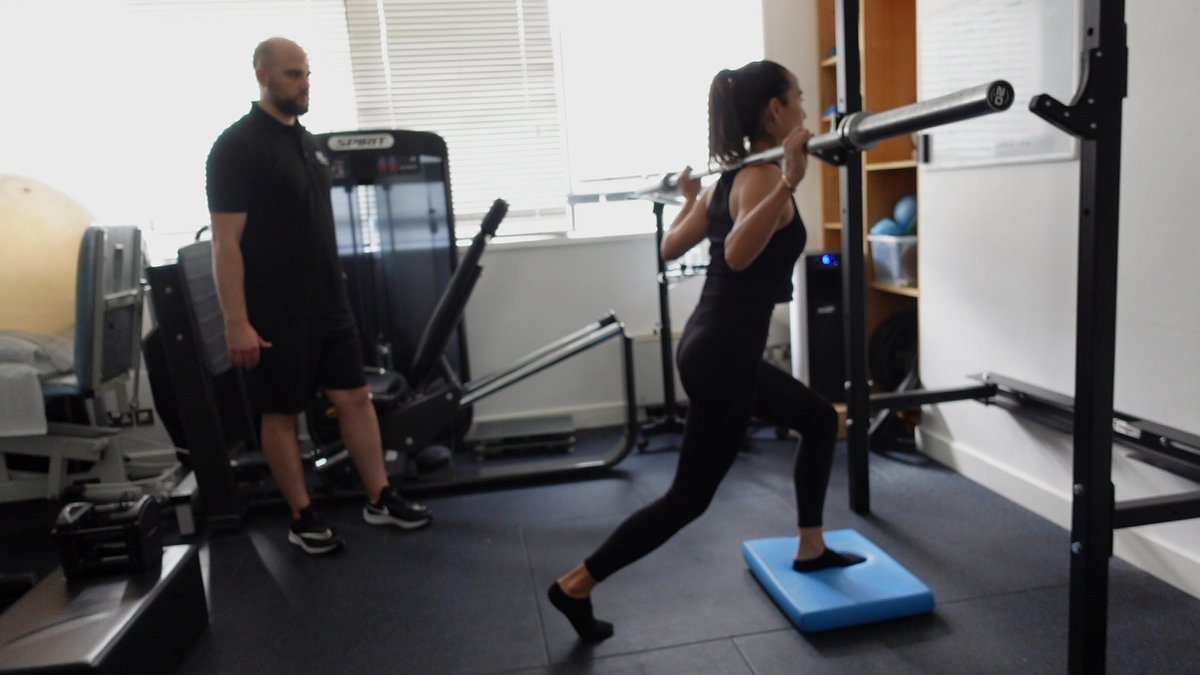 Would you like to test out our rehab suite.....completely free!?

Book yourself a slot in our Open Day, on Jan 30th! All you need to do, is choose your desired treatment or technology and call us on: 0207 636 8845!