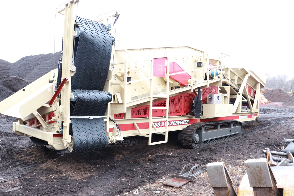 R.D. Olson  is #American-made quality for all types of #aggregate material processing.  Simplicity Equipment & Service is the proud partner of RDO in the Northeast. ow.ly/4vYX50Mj3zB #vibratoryscreens #soil #compost #wood #RDOMFG #rock #stone #crushers #washplants