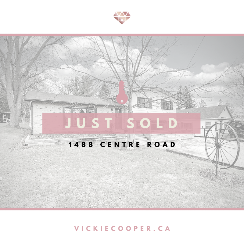 vickie_cooper's tweet photo. JUST SOLD! ๐
This beautifully renovated 3-bedroom side split didn't stay on the market for very long! Congratulations to our clients on the sale of their gorgeous home!
#justsold #sidesplit #carlisle https://t.co/J2J4qAgrz9