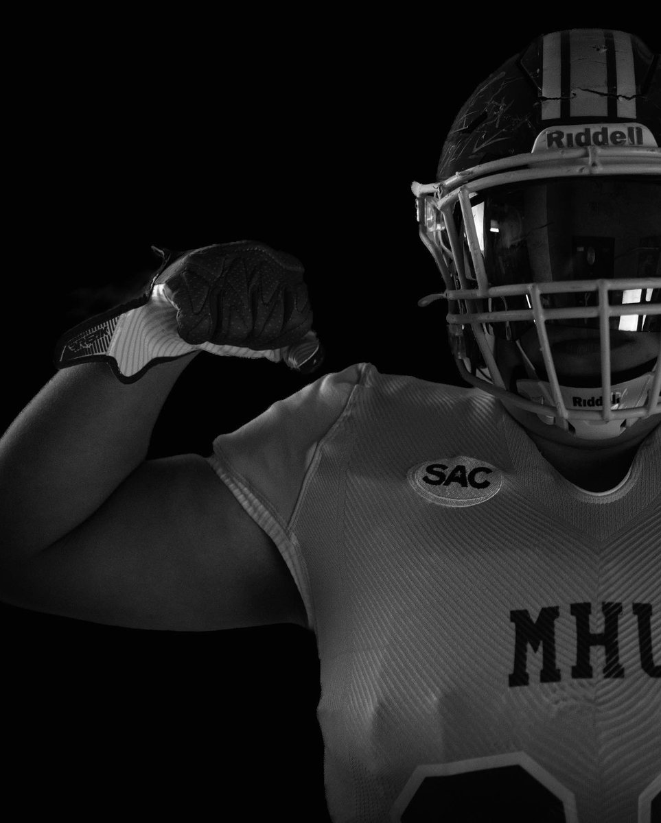 jorge_barajas60's tweet photo. How we looking?
@Coach_Hillin @MarsHill_FB @MHSFBall19 https://t.co/vBR1NGeePm