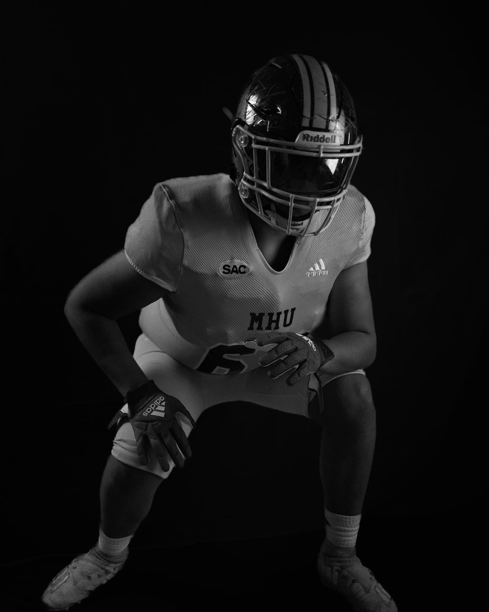 jorge_barajas60's tweet photo. How we looking?
@Coach_Hillin @MarsHill_FB @MHSFBall19 https://t.co/vBR1NGeePm