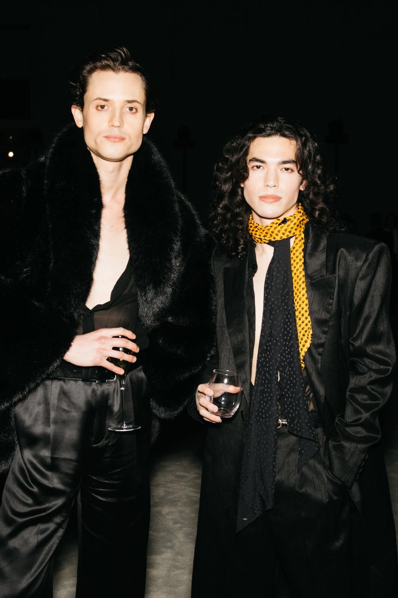 GQMagazine's tweet image. Check out the scene inside Anthony Vaccarello’s first men’s show in Paris @YSL gq.mn/9Uc0WBR