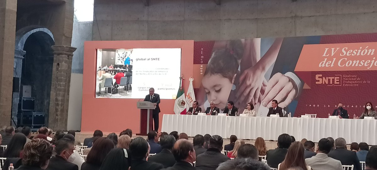 maryzv's tweet photo. LV Sesión Extraordinaria del Consejo Nacional #snte #Seccion31 #Tlaxcala @alfredova_sa @erictlax https://t.co/0isgFzGdGl