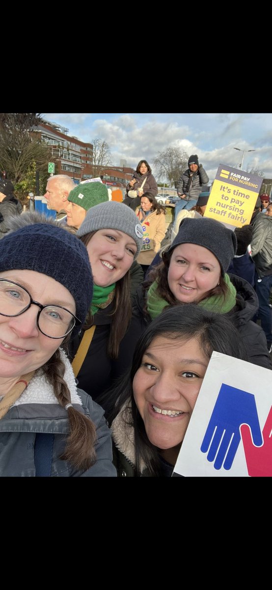 Bev 🌈 tweet media