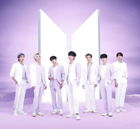 pannchoa's tweet photo. SM is the only Big4 companies with no entry in the Billboard HOT100 chart
https://t.co/Ab2GIBWm8J https://t.co/nkeoRb3Y3Y