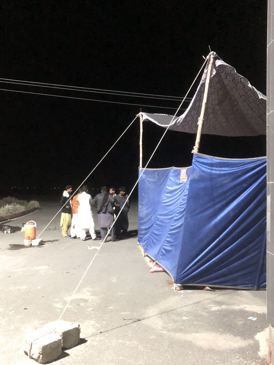 Mahmad_Baloch_'s tweet photo. Students of University of Turbat protested against the new fee structure of UOT today while the protesting camp is continue infront of UOT main gate, until the demands are not met by UOT administration https://t.co/JgnDb7Ea1c