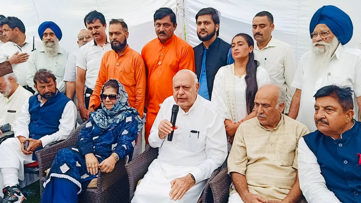 While completing 5 yrs of brutal rape and murder case of 8 yrs old tribal girl Asifa Bano 
The reg Leaders of J&amp;K sitting same stage with a person who had protested &amp; openly defended rapists and then pulled out from cabinet of <a href="/MehboobaMufti/">Mehbooba Mufti</a> 
<a href="/OmarAbdullah/">Omar Abdullah</a> 
Have some shame or not