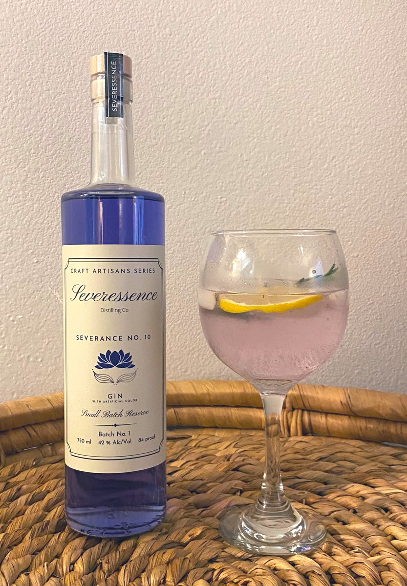 severance_co's tweet photo. Spring is on its way! Enjoy our lavender-herbal gin with beautiful color changing properties from added Butterfly Pea Flower. Crisp and bright when mixed with your favorite tonic (we suggest Fevertree Elderflower). Cheers! #gin #fevertree #Gintonic #ginlover #cocktails https://t.co/FrYE0ts9r8