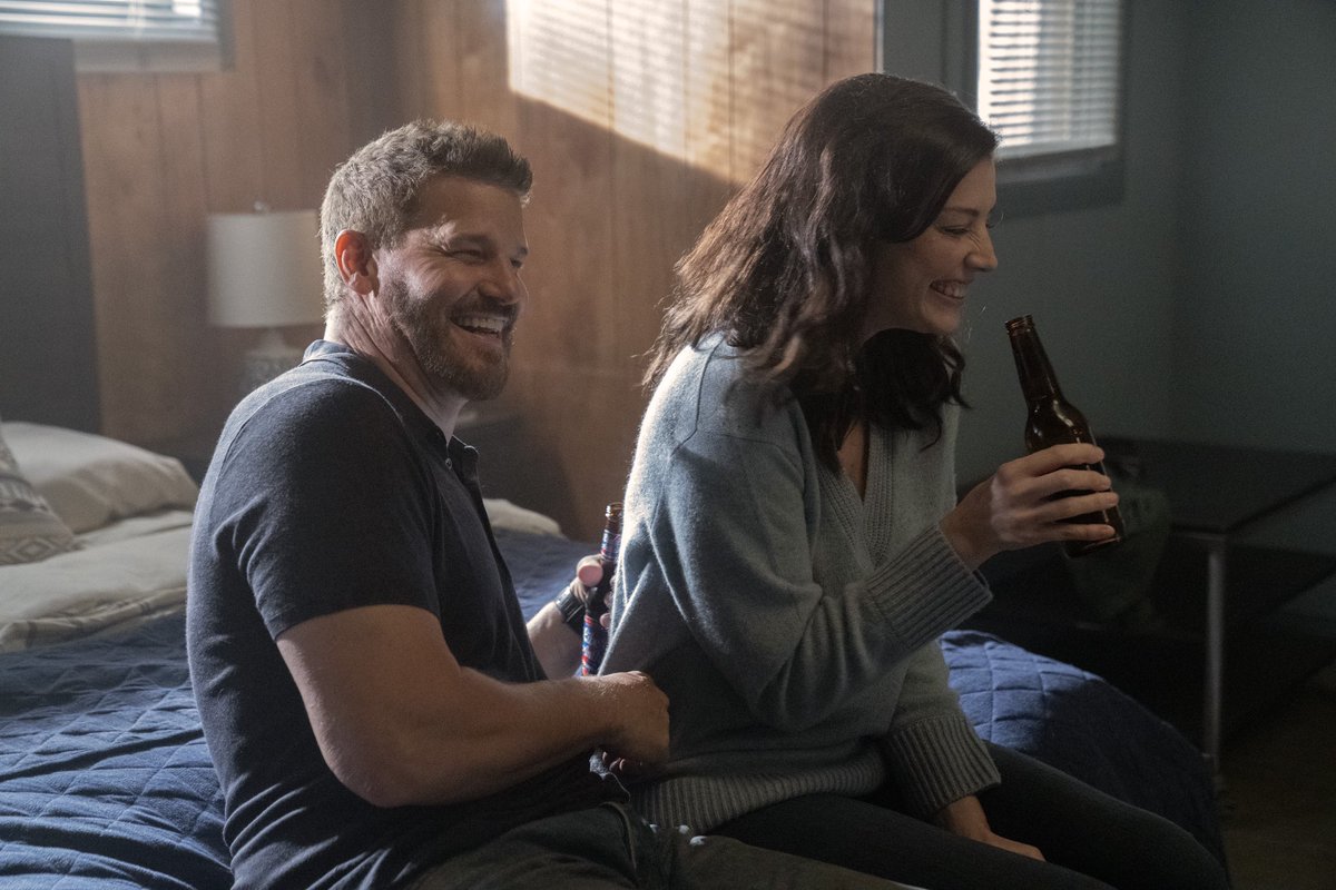 CBSTVStudios's tweet photo. that season 7 feeling!!!!!!! ✋✌️ 
#SEALTeam https://t.co/JNBwFtsT4Q