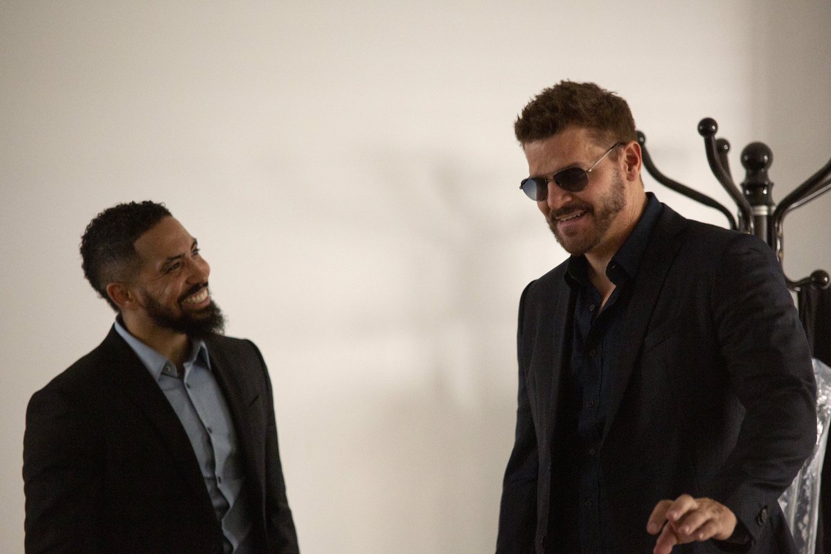 CBSTVStudios's tweet photo. that season 7 feeling!!!!!!! ✋✌️ 
#SEALTeam https://t.co/JNBwFtsT4Q