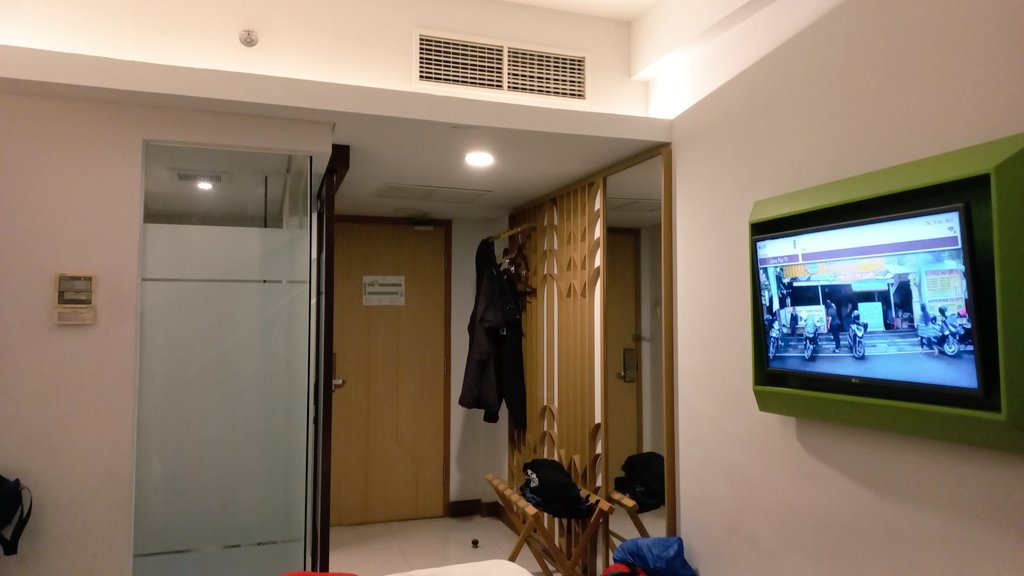 _ryantoLtd9's tweet photo. sendiri ? https://t.co/RvrIf1PZxB
