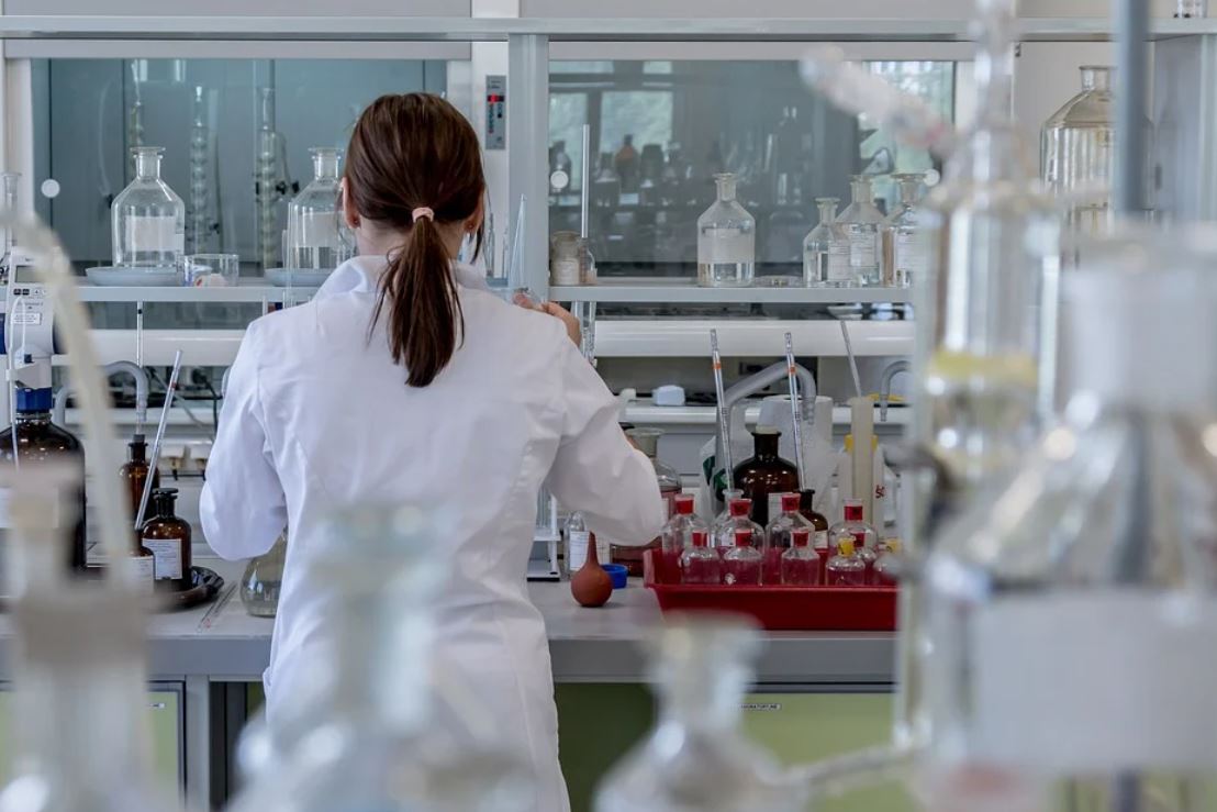 There are plenty of challenges facing #ClinicalLaboratories when it comes to keeping up with patient demands, from #StaffShortages to #CyberAttacks. Learn how labs can solve these critical problems. #iworkforComcast link-shortener.io/JcBIh6oGW1u0SZ…