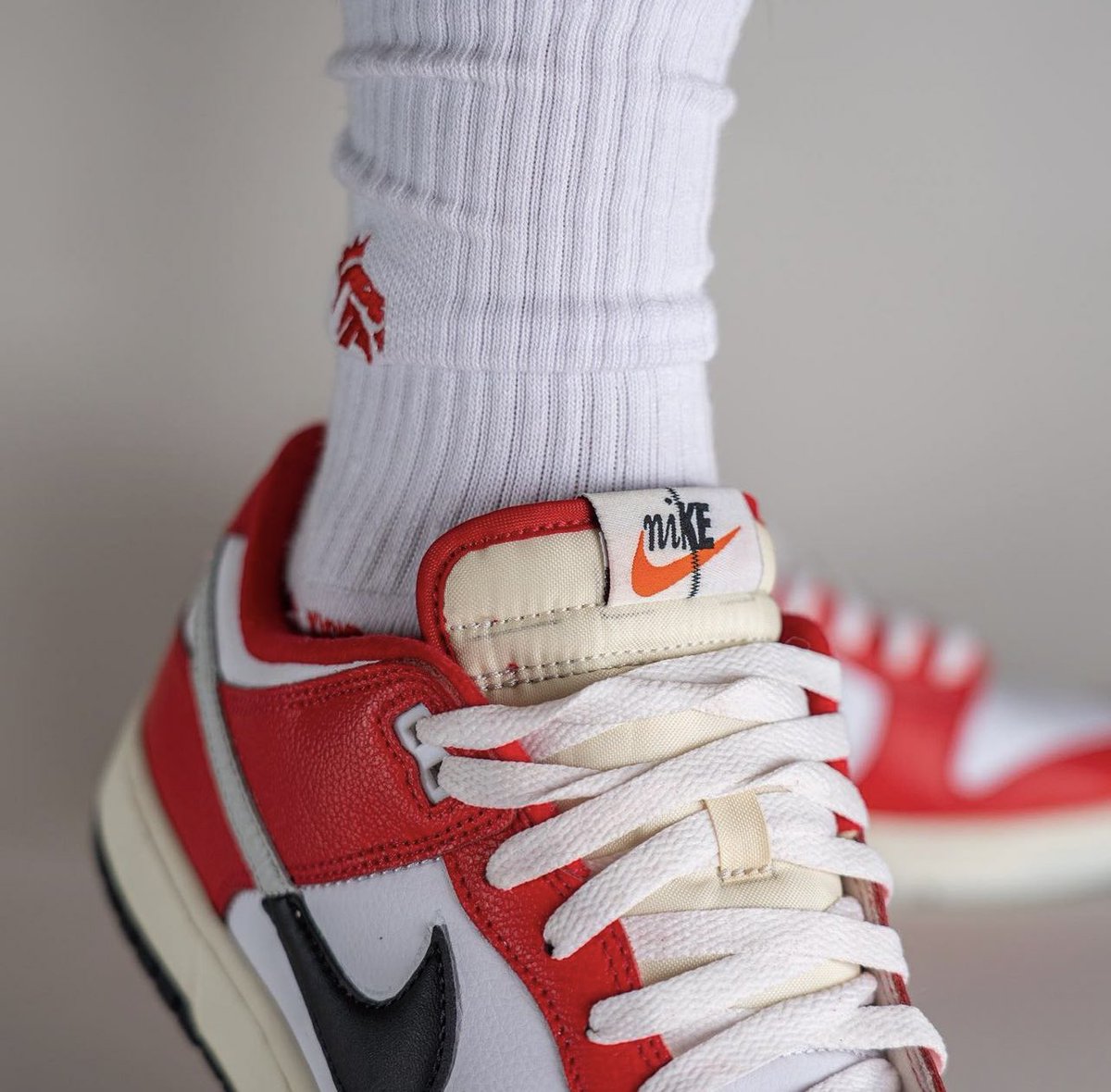 university red dunk low outfit