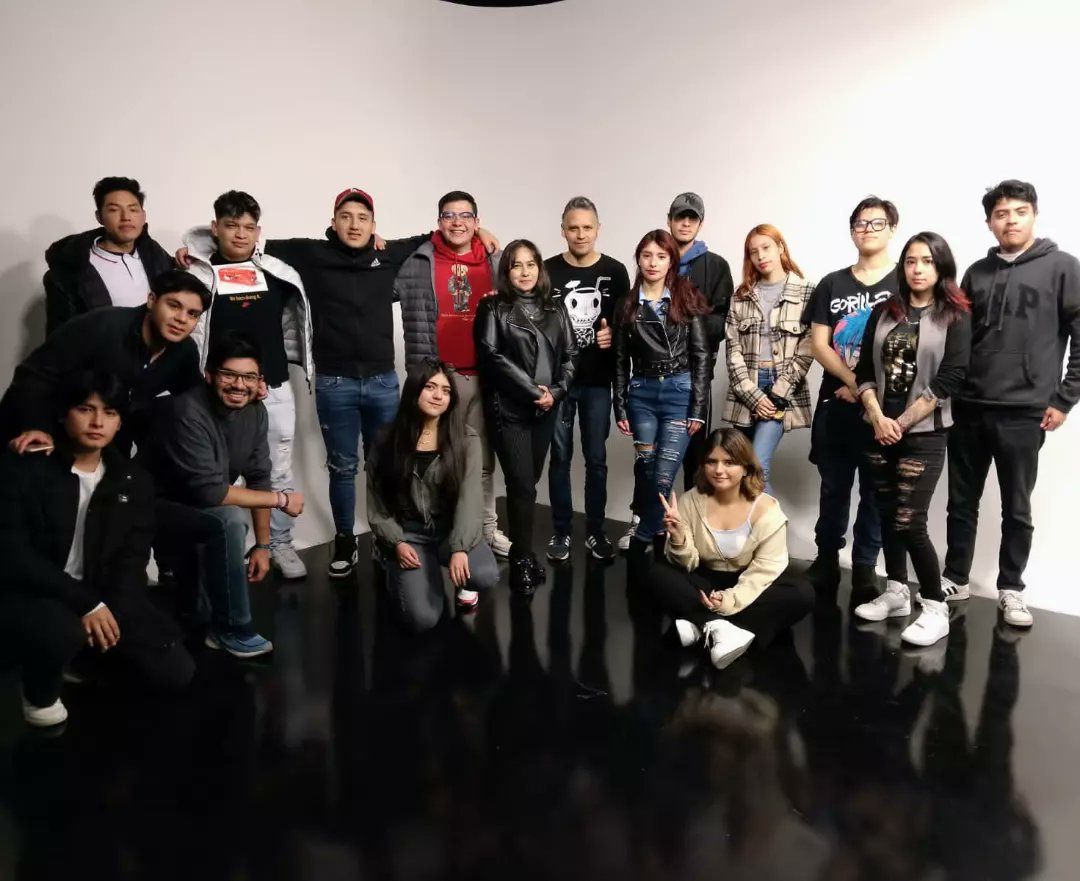 Día de entrevista en la UVM campus Coyoacán 😎
Gracias a todos los alumnos por sus interesantes preguntas, a la gran maestra que tienen por la invitación y a todos los encargados del programa Recalculando 🙏 Un placer compartir mis experiencias con todos 👌