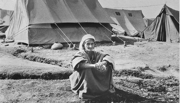 19 January 1990

On this day, They became refugees in their own country 
#LestWeForget
#KashmiriHinduExodus