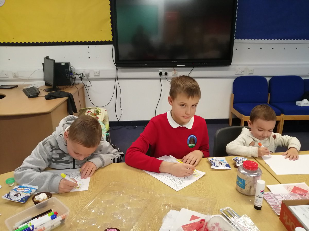 MiniExplorersPD's tweet photo. A wonderful afternoon of cooking & crafts with our Ukrainian families πΊπ¦ we made a tasty stir fry π #topicinspired #ChineseNewYearπ° @PDCSPrimary @SchsofSanctuary π§‘ #EveryoneWelcome π https://t.co/O62de1ze23