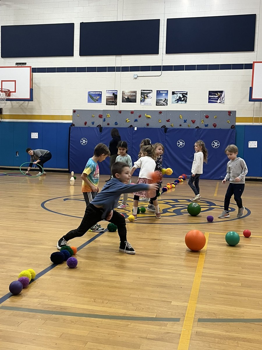 Hubbard_School's tweet photo. Now in the gym @TColemanHubbard is rocking their throwing unit by practicing overhand throws &amp; aiming properly for various targets- hula hits &amp; bowling pins! @GravalisPE The Ss are BURSTING w/ enthusiasm &amp; their ID of transfer of these skills to sports they play is impressive! https://t.co/YtiA6SVQM9