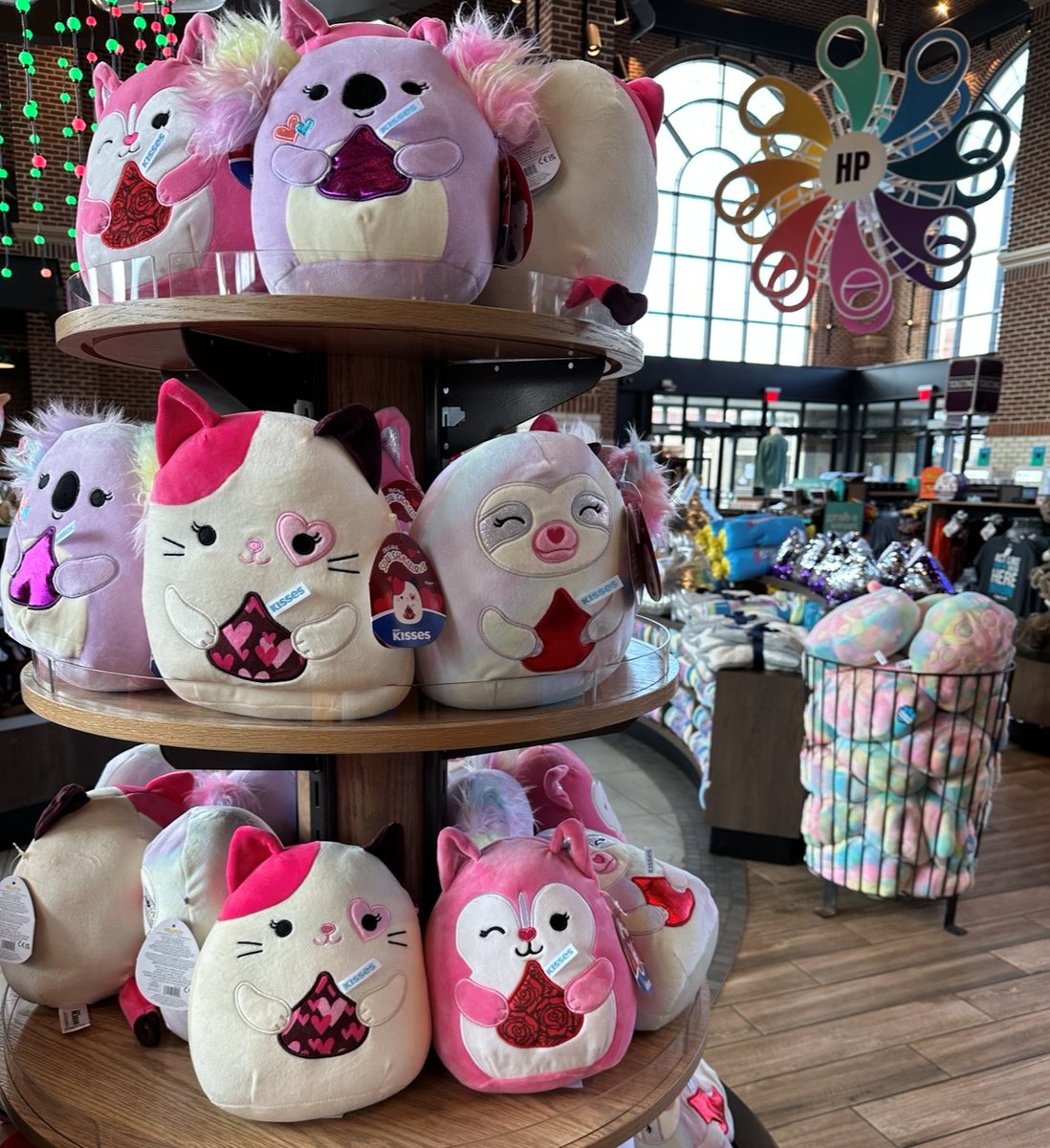 Hersheypark on Twitter: Shop Hersheypark retail all year long at Hersheypark on Twitter: Shop Hersheypark retail all year long at