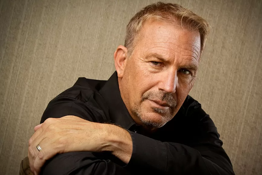 JuanC_Rdgz's tweet photo. 🎬 Happy Birthday Kevin Costner 🎂🎬
#KevinCostner #DanceswithWolves #LieutenantJohnJDunbar #RobinHoodPrinceofThieves #RobinHood #RobinofLocksley #ManofSteel #BatmanvSupermanDawnofJustice #JonathanKent #HappyBirthdayKevinCostner https://t.co/rTjpww4rGO