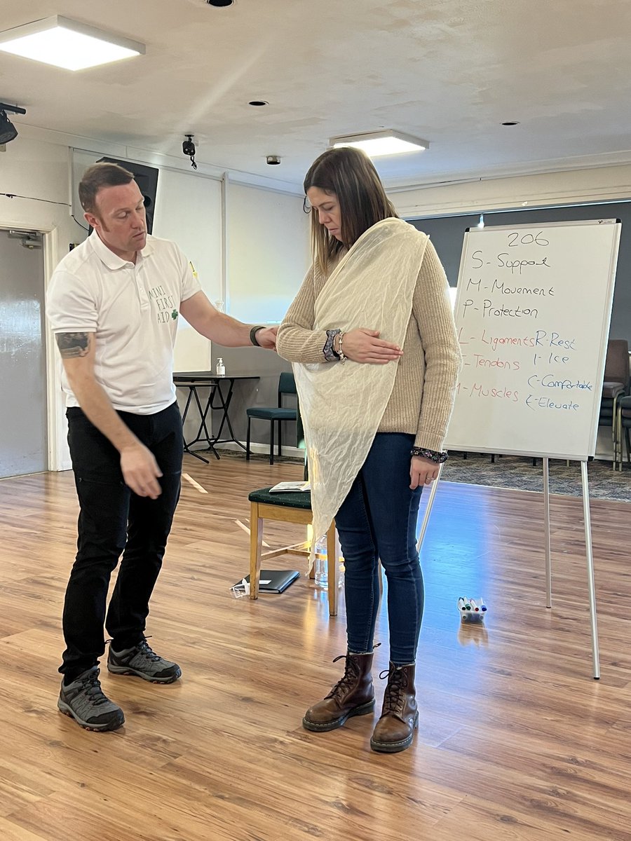 saxilby_school's tweet photo. Another great first aid training day for a group of our staff with @MiniFirstAidLN #pediatricfirstaid https://t.co/wEvJAhByT4