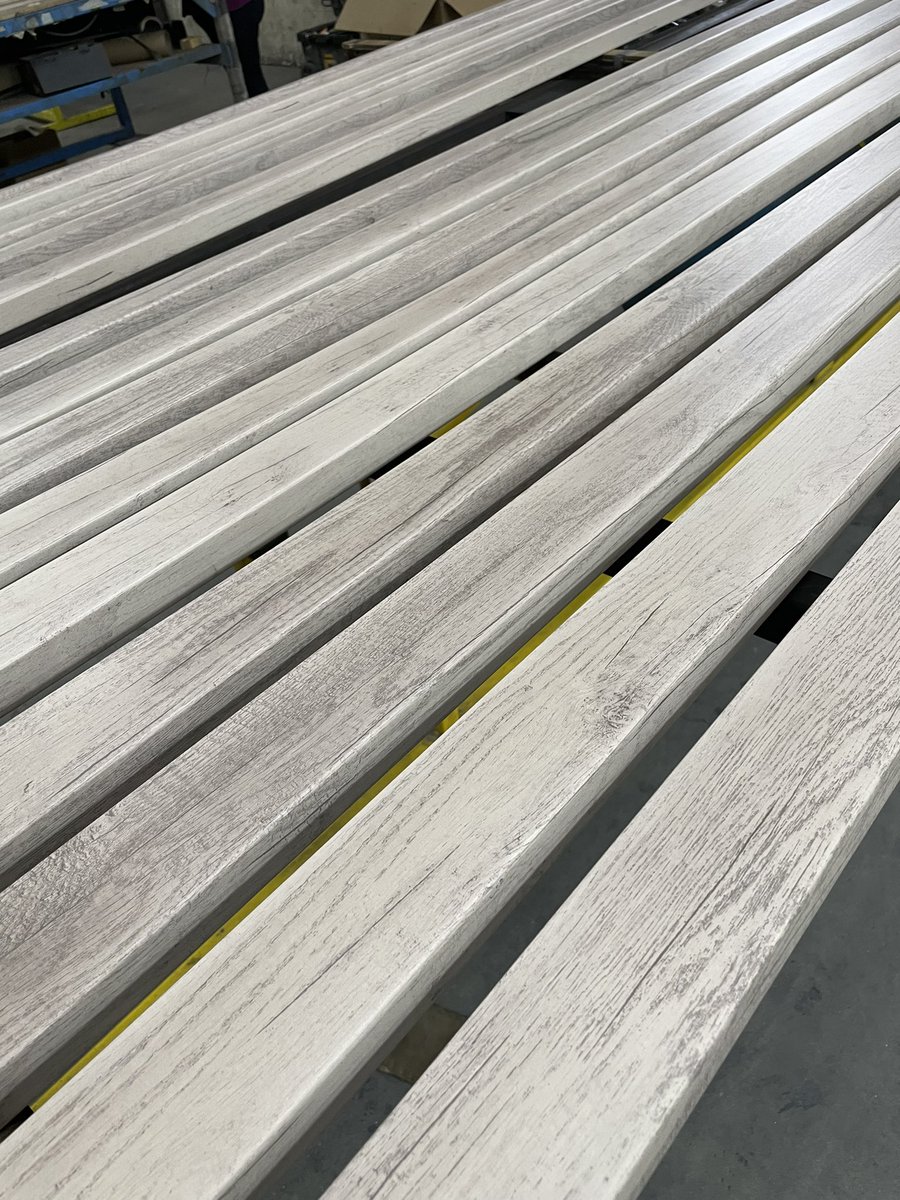 QPCFinishing's tweet photo. Beautiful Driftwood happening today at QPC Finish. It’s all about aluminum!  
Am I presenting these finishes at your architects office this year?  Email me. https://t.co/vr0QK3wjUO