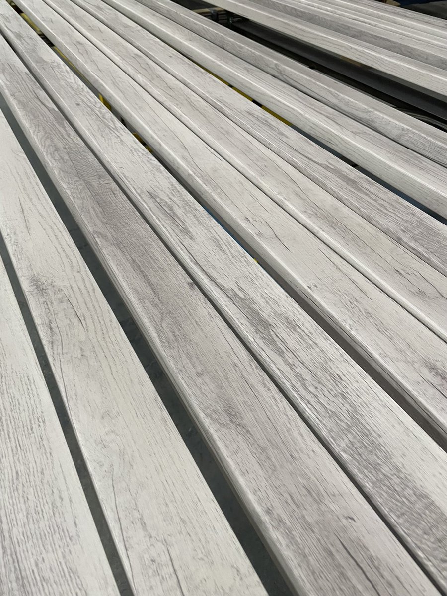 QPCFinishing's tweet photo. Beautiful Driftwood happening today at QPC Finish. It’s all about aluminum!  
Am I presenting these finishes at your architects office this year?  Email me. https://t.co/vr0QK3wjUO