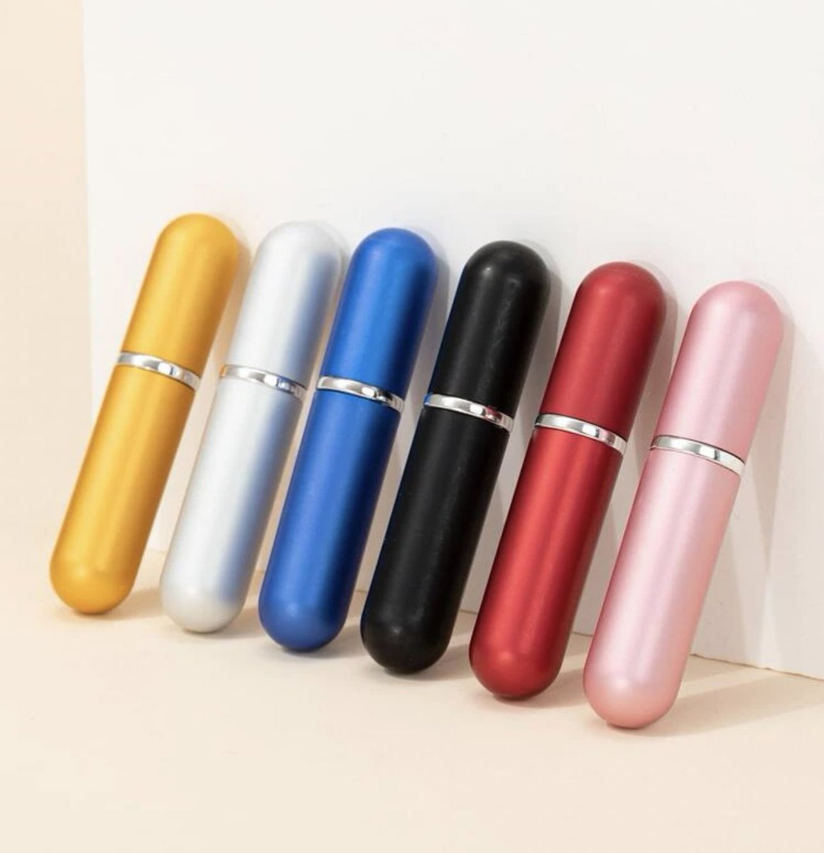 QuinQuintin's tweet photo. Everyone needs these portabal perfume packages in their cars or bags #Perfume https://t.co/1XN5oiWcgL