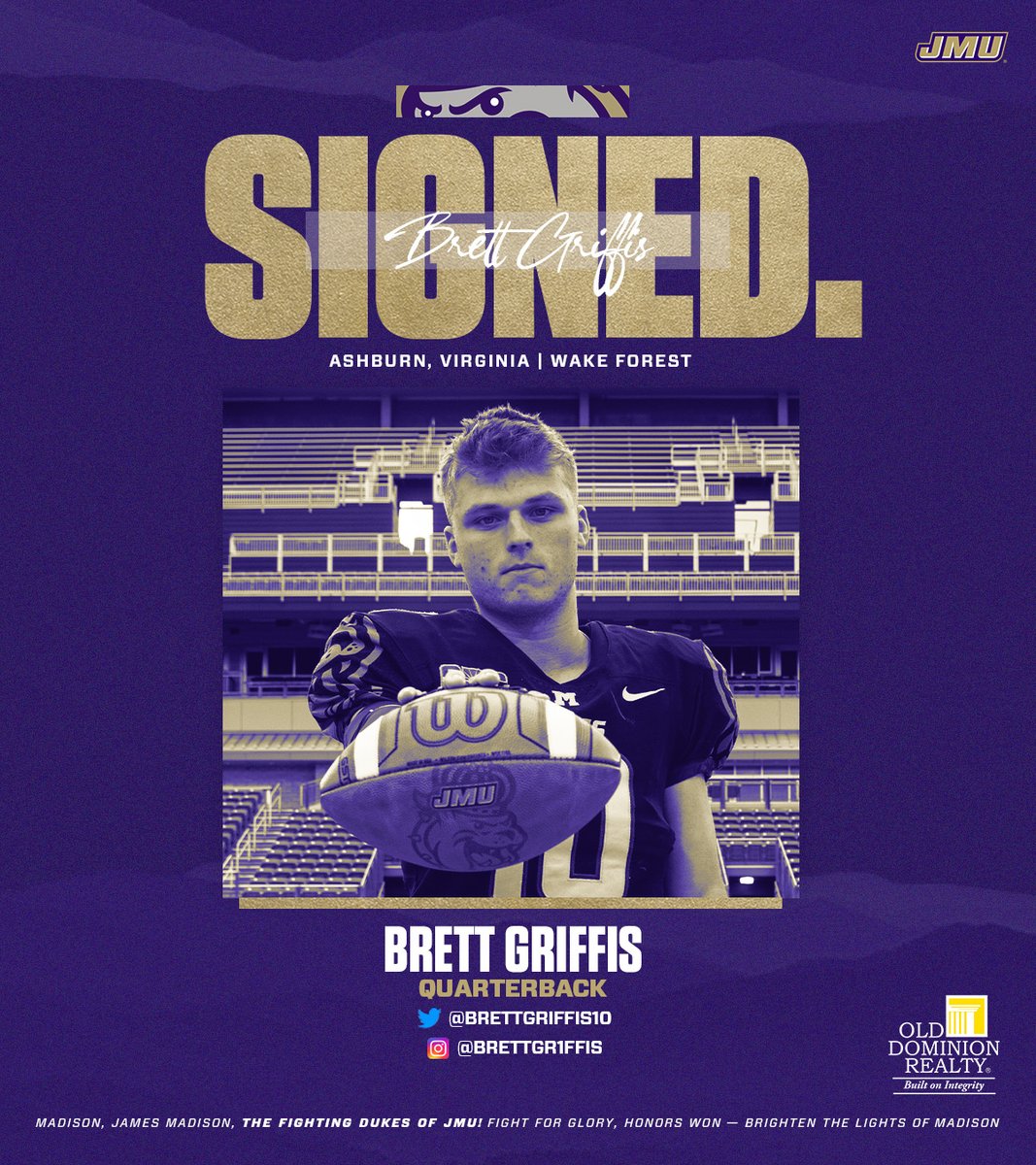 JMUFootball's tweet photo. SIGNED ✍️

Welcome home, @brettgriffis10❗️

#GoDukes | #DUKESRI23 https://t.co/N84dEAZDdt