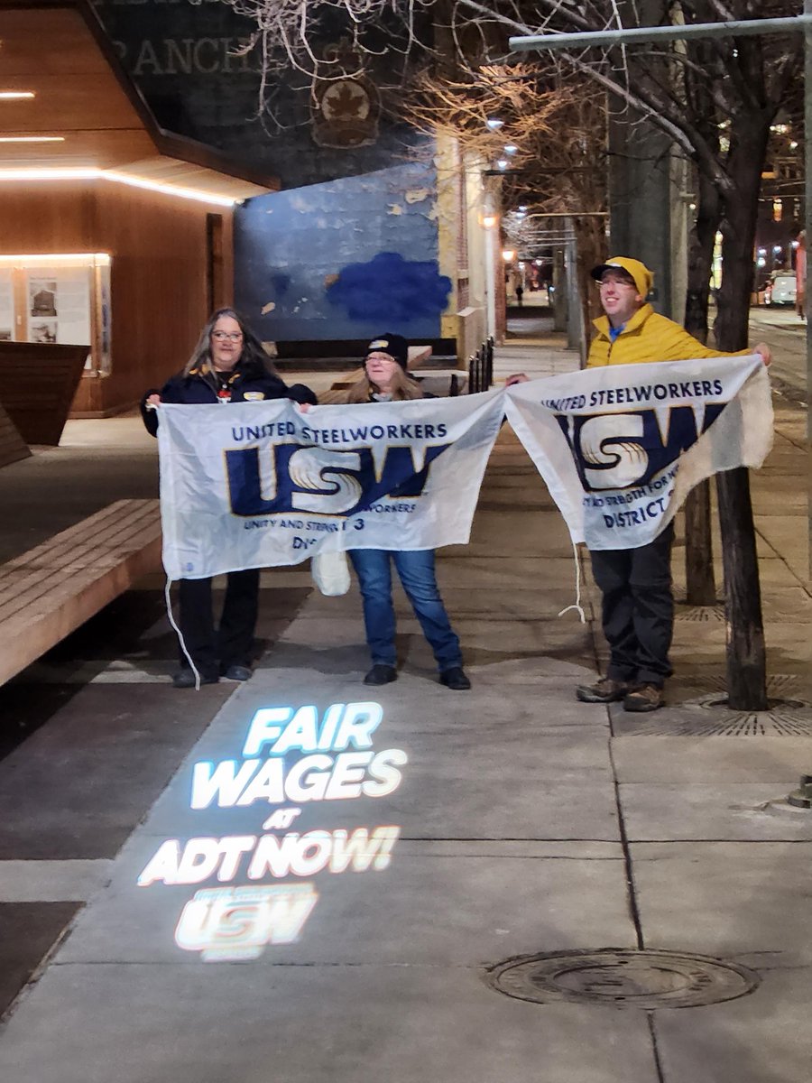 Solidarity to ADT workers and <a href="/usw1944/">usw1944</a> members in Calgary! ✊

These Steelworkers are call center employees and provide monitoring support for security systems. They joined the union in 2022 and are negotiating their first collective agreement!

#USW #CanLab #FairContractNow