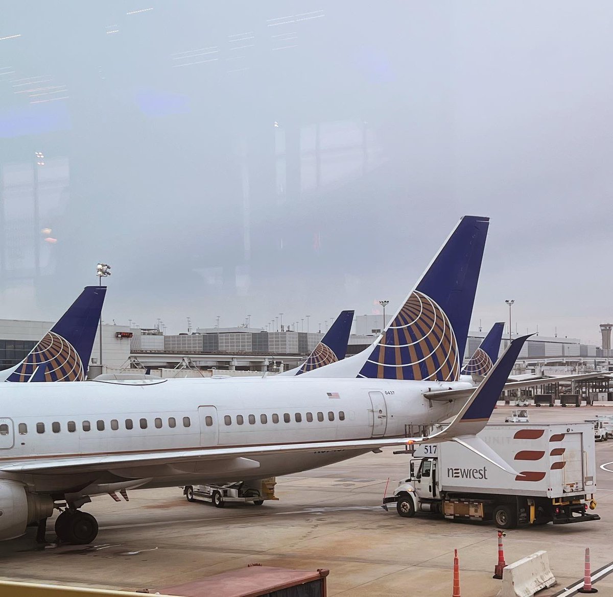 Connecting people, 
uniting the world ✈️🌎 #FlyUnited #SafetyFirst #CTOSLP #ContactUs #JuanMeliMarce #PlanYourTrip #BussinesOrLeisure