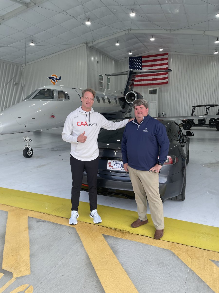 Lane_Kiffin's tweet photo. Thanks for the ride today!!! @debristech https://t.co/1EWo5HOdAF