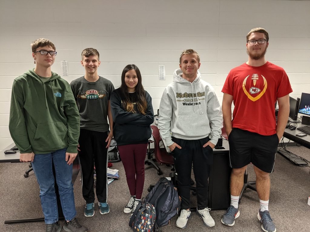 145activities's tweet photo. Esports Update: Week 1 of the esports winter playoffs in the books.  Getting wins are the team of Collin, Caleb, and Alex for Clash Royale and Keegan, Alyssa, Matthew and Alec for Mario Kart.  The Clash Royale team of Jacob, Dax and Brennan had a good season but took a loss. https://t.co/ODx7i10zn6