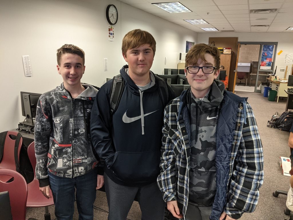 145activities's tweet photo. Esports Update: Week 1 of the esports winter playoffs in the books.  Getting wins are the team of Collin, Caleb, and Alex for Clash Royale and Keegan, Alyssa, Matthew and Alec for Mario Kart.  The Clash Royale team of Jacob, Dax and Brennan had a good season but took a loss. https://t.co/ODx7i10zn6