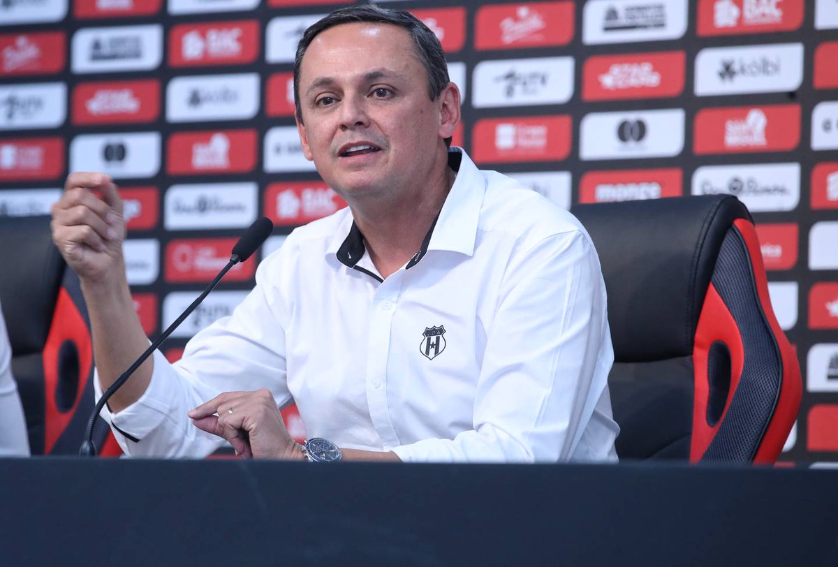 JAlbMontenegro's tweet photo. La Liga le aclara a sus socios: 

✅️Los ingresos de 2022 no sólo aumentaron en un 32% a una cifra récord histórica de ₡7,432 millones de colones, sino que también su composición es de mucho mayor calidad al apoyarse más en ingresos de alta estabilidad en el largo plazo. https://t.co/d4o4eKEkcZ