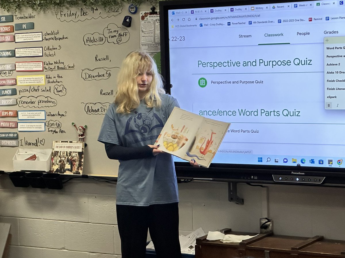 AynorHSLibrary's tweet image. AHS Book Club reading to 4th graders at AES #bluejacketsread #ahsreads
#ahslibrary #bluejacketlife 
#aynorhighschool
#hcslibrarymedia
#leadhcs #hcsleads #futurereadylibrarians