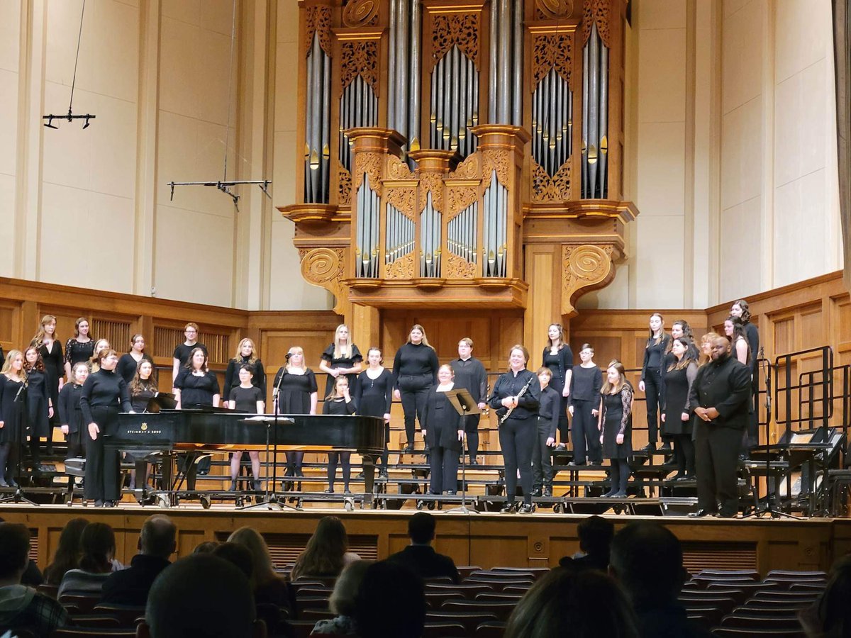 uwecchoir's tweet photo. Congratulations to the UW-Eau Claire Women’s Concert Chorale on their performance at the Wisconsin Choral Directors Association State Conference!! It is truly an honor to work with these amazing students!
#iSingUWEC
@ChancellorJim @DeanSternfab @UWECMusiThea @fwatkins06 https://t.co/HVEZaeqX58