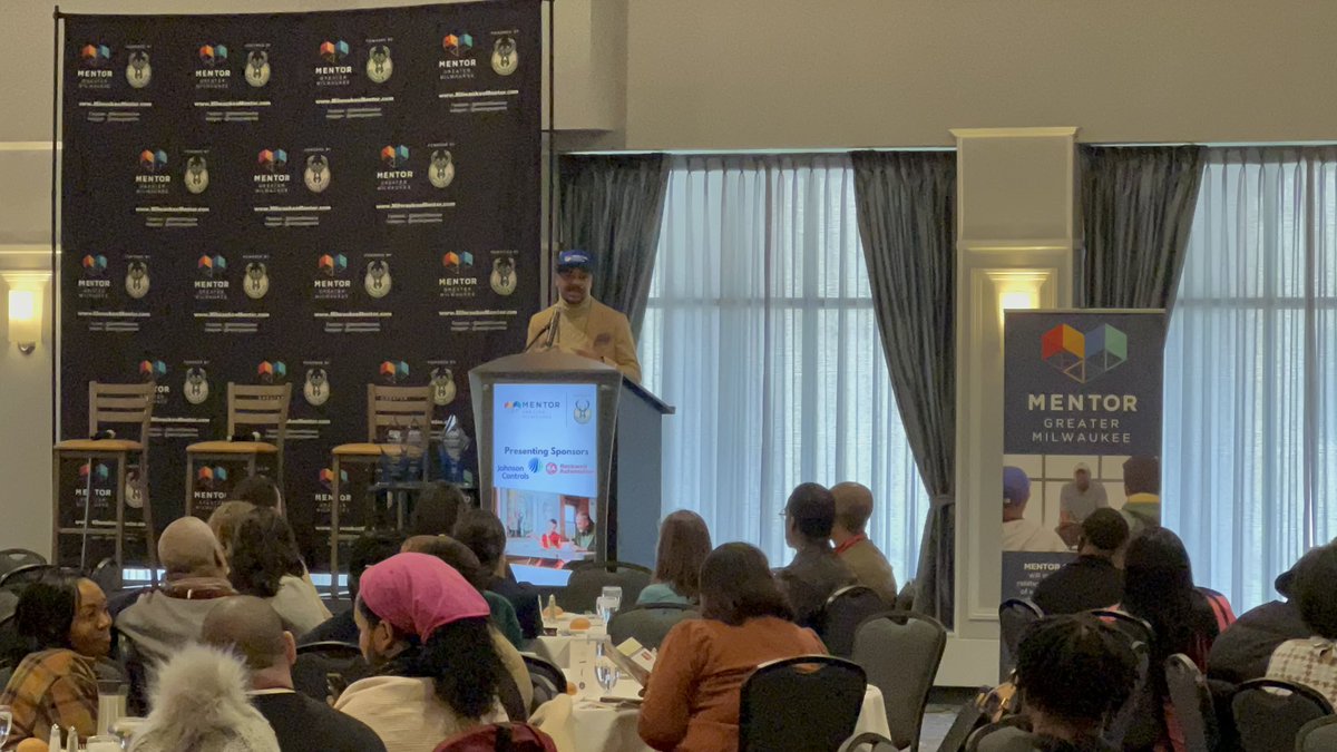 ranell_io's tweet photo. A great morning and afternoon hosted by @MENTORMilwaukee 

Kudos to LaNelle Ramey for leading by example and championing other individuals and companies to join in the movement.
 
Glad to be a sponsor since inception @amfam 

#mentor #coach #milwaukee #AmFaMKE https://t.co/mbAB3sNxEG