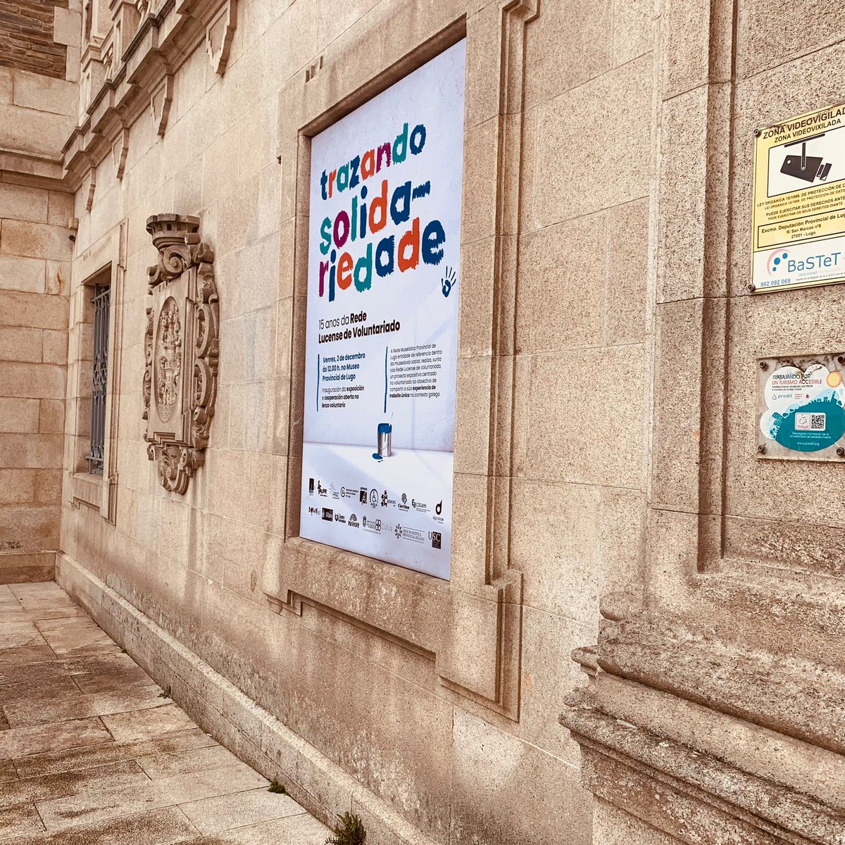 fteixeiro's tweet photo. O voluntariado e o traballo en rede son un fiel argumento que dura xa 15 anos na #reluvol. Estamos coa @RedeMuseistica nos proxectos comunitarios que levan no seu propósito a inclusión e a sostibilidade. 'Trazandosolidariedade' da boa conta disto. Por forza con @encarnalago 👏🏽 https://t.co/TvwW81djJ4