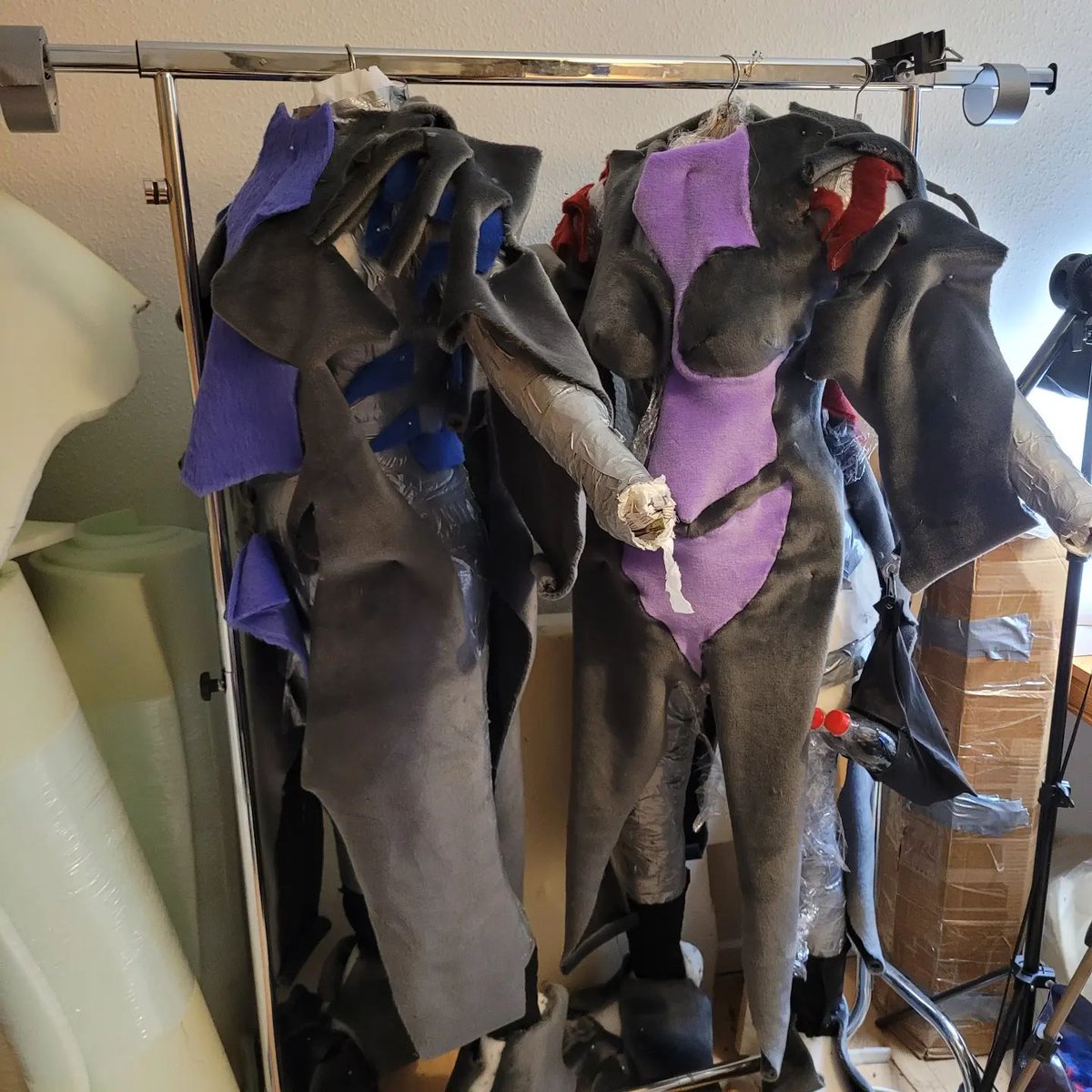 MugiwaraCosplay's tweet photo. A bit slow on the updates because this took a long time to cut. But now sewing the shark bodysuits together
#fursuitmaker #fursuit #sharkfurry #sharkfursuit #fursuitwip #fursuitworkinprogress https://t.co/XW90NX1L5l