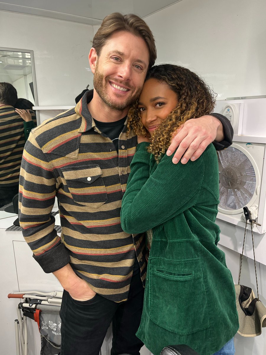 BigSkyABC's tweet photo. 300. #AcklesNation &amp; Cassiestans, are you there? 📸: @kyliebunbury https://t.co/iV1fsB0Brr
