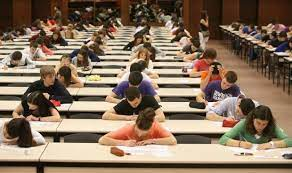 Este sábado miles de compañeros se examinan del #2MIR23. Llevan como mínimo 7 meses estudiando 8-12 horas diarias. Son gente brillante y el esfuerzo es enorme. Cuando se trabaja mucho y bien, hay que estar 👆orgulloso y afrontar el examen con la sensación del trabajo bien hecho