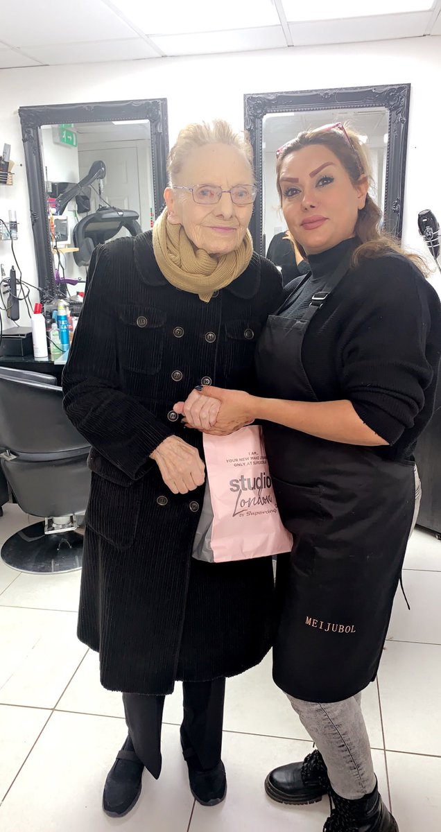 HectorHouse7's tweet photo. Edna enjoyed a spot of shopping, a new hair do and a fish tea today. She’s getting organised for her 102nd birthday on the 31st 😊 https://t.co/eJs1F2IzTr