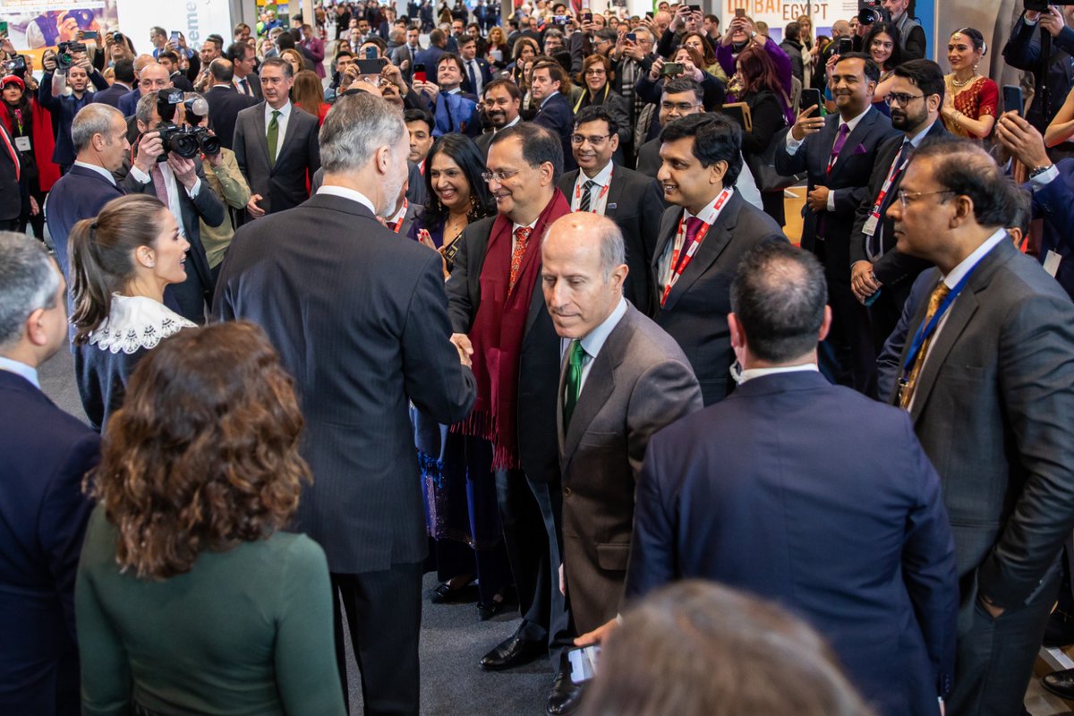 IndiainSpain's tweet photo. A great honor to receive King Felipe VI and Queen Letizia of Spain at @incredibleindia Pavillion on the inaugural day of @FITUR_madrid. Amb @DineshKPatnaik and @KeralaTourism Minister @riyasdyfi thanked the Majesties and described the diverse tourism offerings of India. https://t.co/1OgzhGG2V7
