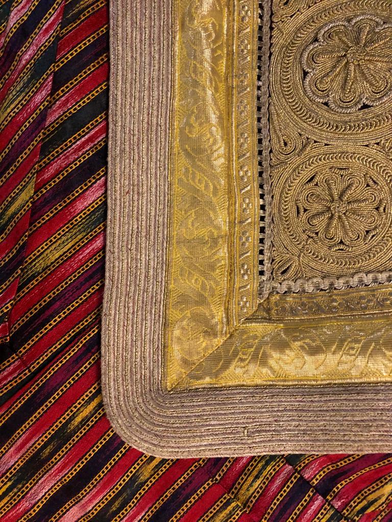meloonameloona's tweet photo. Had a lovely day with @AnnaPec36710482, who took these lovely photos of something she's helped to pack for the @IpswichMuseums decant.
Can you guess what the object is?
#textile #textileconservation #museums #museumgames https://t.co/NpHaKXcM3q
